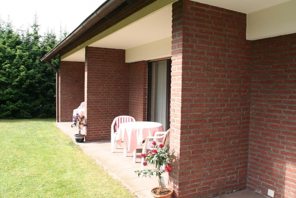 Hotel Haus Ammerland Bad Zwischenahn Exterior photo