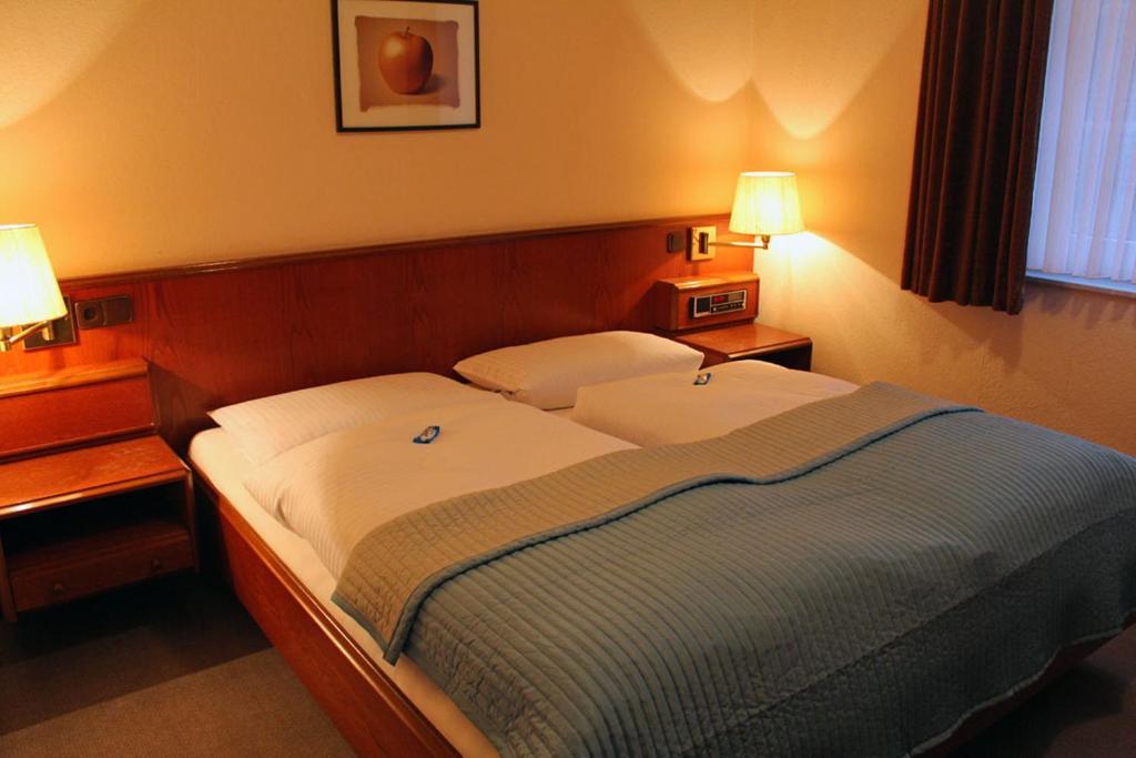 Hotel Haus Ammerland Bad Zwischenahn Room photo